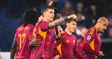 روما يكتسح كريمونيزي 3-0 ويشعل صراع القمة في الدوري الإيطالي..