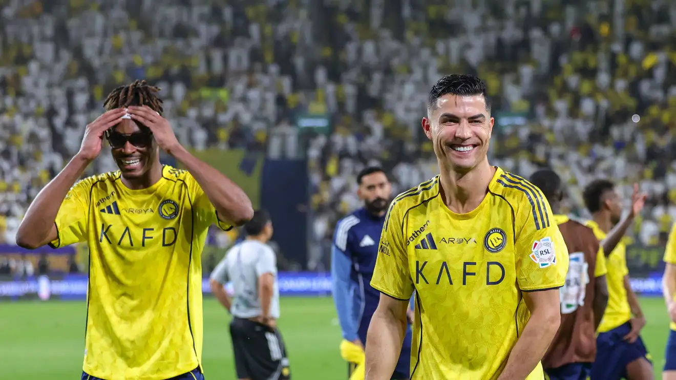 أشهر أبطال الكلاسيكو.. لماذا يسخر المنافسون من الأهلي بنظارات شمسية؟