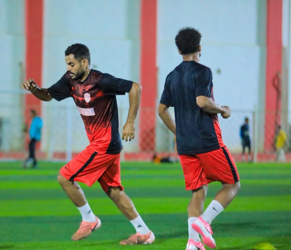 بحضور قيادات النادي وعدد من القنوات الفضائية..._ شعب حضرموت يجري حصته الأخيرة قبل شدّ الرحال نحو بطولة كأس الخليج للأندية 2026
