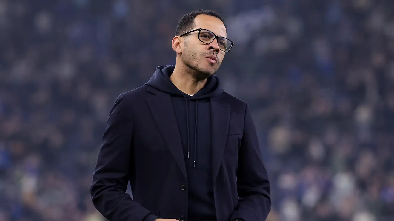 تشيلسي يعلن إقالة روسينيور