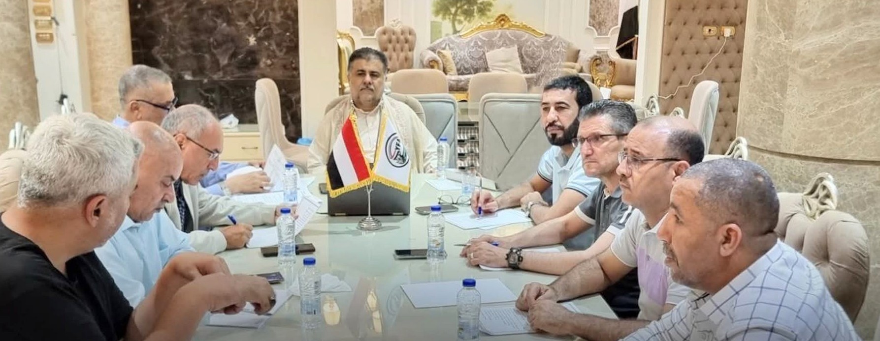 استياء واسع من أعضاء مجلس إدارة إتحاد الكرة وأعضاء بالجمعية العمومية من  إدارة اولاد الريمي للاتحاد  والذين لاعلاقة لهم بالرياضة ولا كرة القدم وتعينيات  السنباني ؟؟