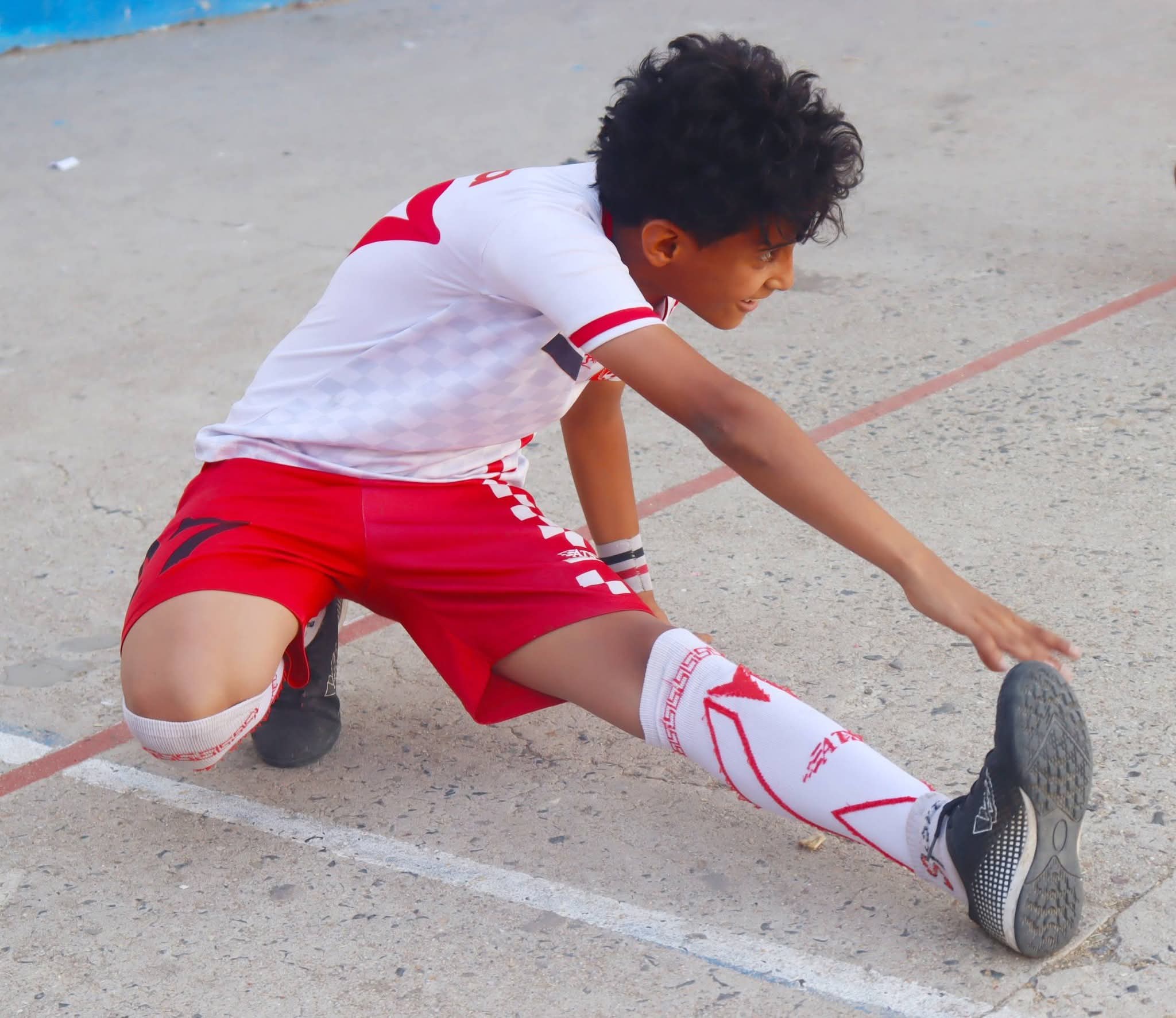 الكابتن بسام زيد منجم ذهب كروي تدريبي لا ينتهي  .