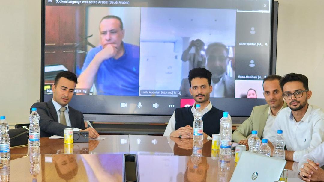 الاستاذ نبيل هائل سعيد يلتقي أعضاء برنامج إنطلاقة و خريجي برنامج SAP للمهتمين الشباب من مختلف محافظات الجمهورية