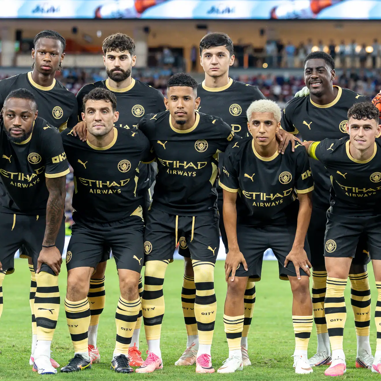 نجم السيتي يغيب عن التدريبات وسط ارتباطه بتوتنهام