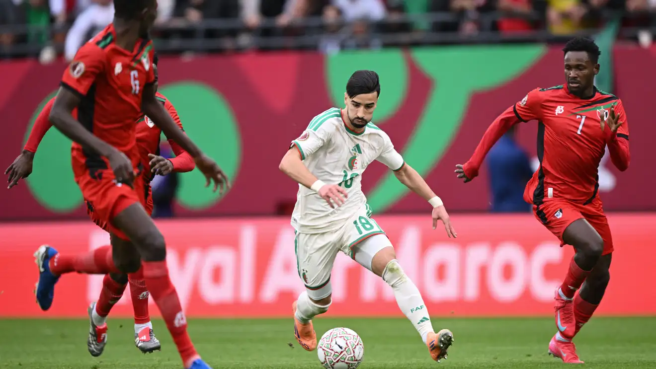 أفضل من محرز.. عمورة يلمع برقم مذهل من بوابة السودان