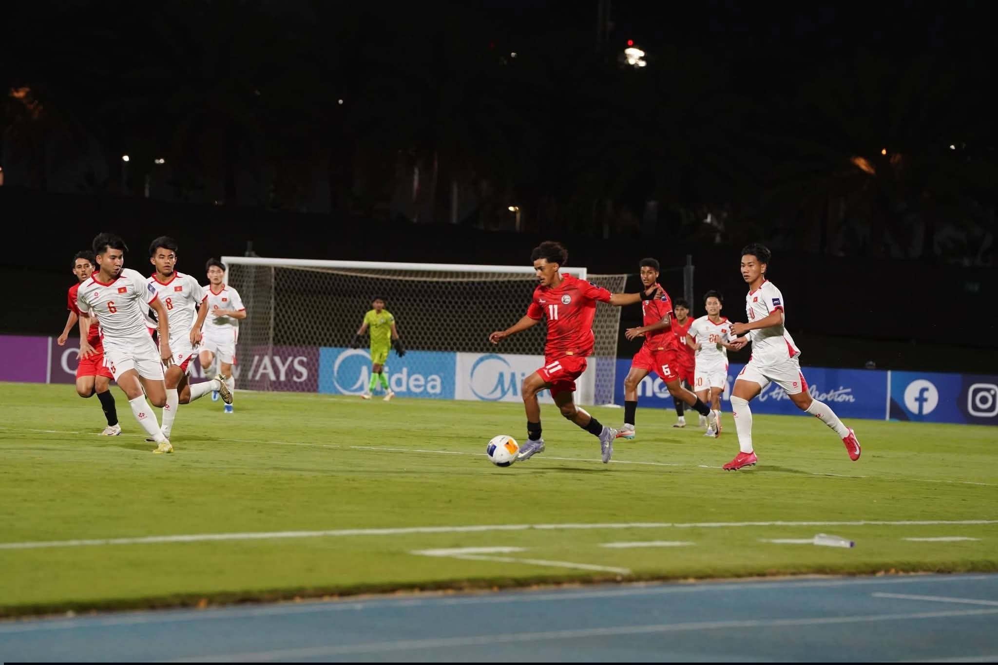 منتخب الناشئين ...الفرصة أمام الامارات للعودة ؟!