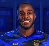 السيلية يضم مهاجم وست هام مجانا