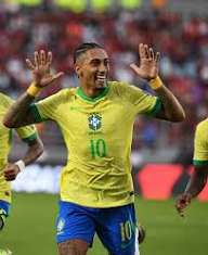 رافينيا يتحدث عن مواجهة المغرب.. ويؤكد: أستحق الكرة الذهبية