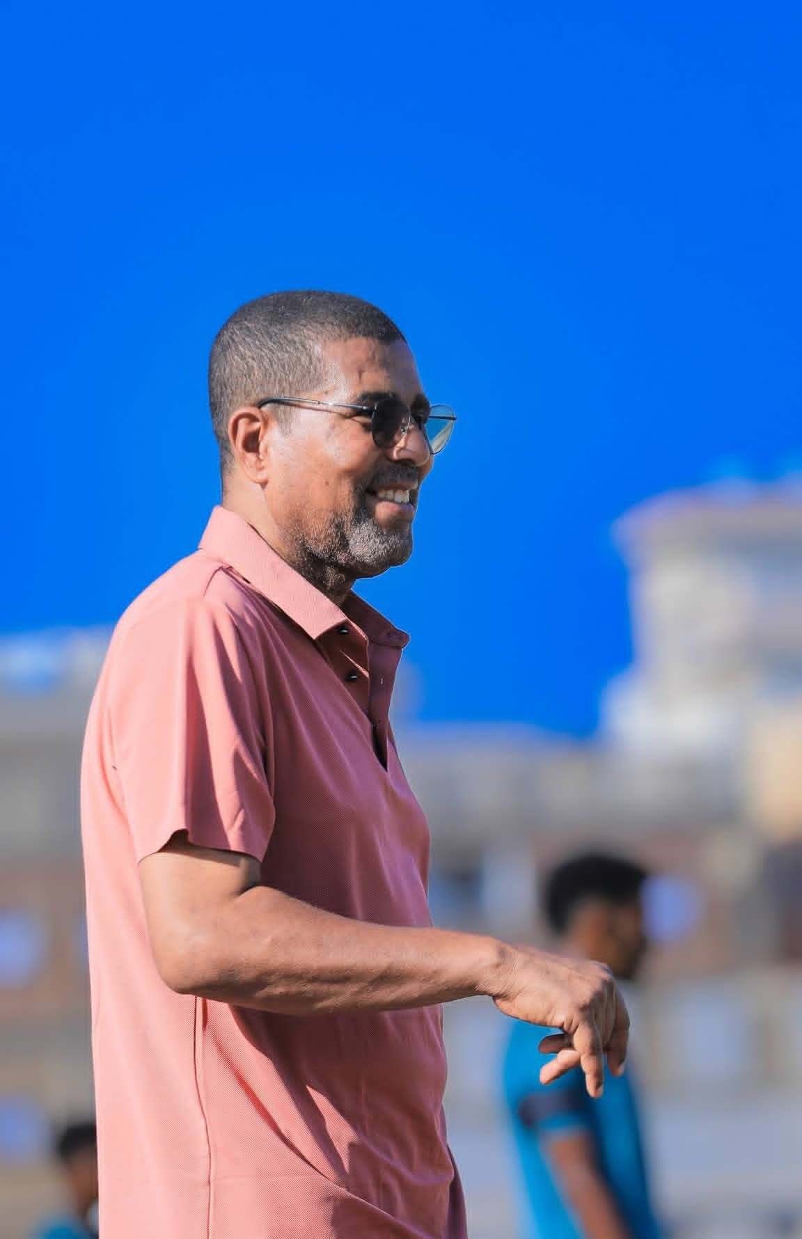 عاشور  يشارك في الدورة الدولية لإعداد المحاضرين الوطنيين لكرة القدم