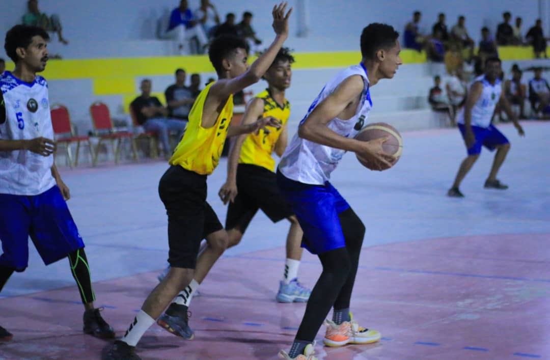 هلال السويري يشارك المتصدر الصدارة ، وشوط أضافي يحسم للسلام بالغرفة الفوز ..سقوط المتصدر اتحاد حضرموت يشعل المنافسة والاتفاق بالحوطة بلا فوز في بطولة البرنامج السعودي لكرة السلة