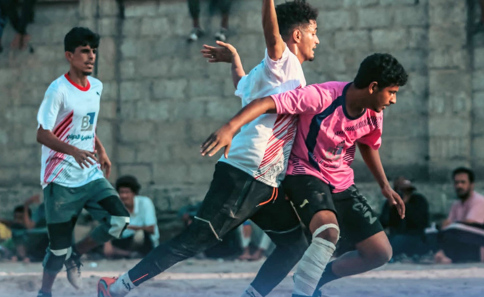 ضباط صلاح الدين آخر المتأهلين إلى ربع نهائي بطولة البريقة الرمضانية السادسة