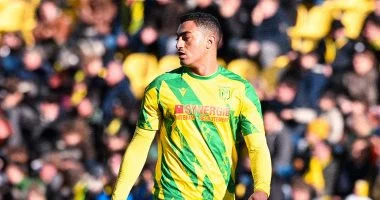 التعادل السلبي يحسم صراع أوكسير ونانت بالدوري الفرنسي .