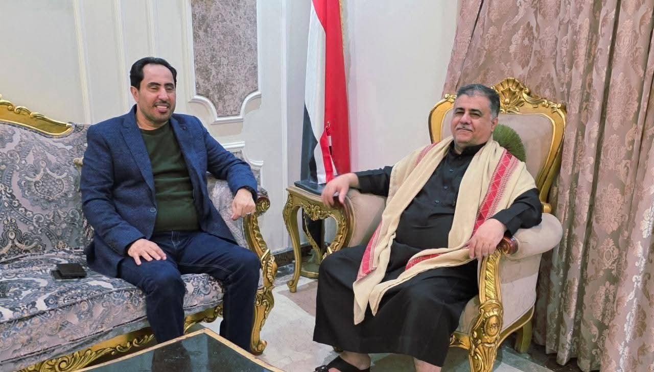 بعد الموافقة السابقة على تأجيل دوري الاولى حتى حل الأشكال .....تنصل أتحاد الكرة من الأتفاق مع وزارة الشباب والرياضة بخصوص اندية عدن ؟!