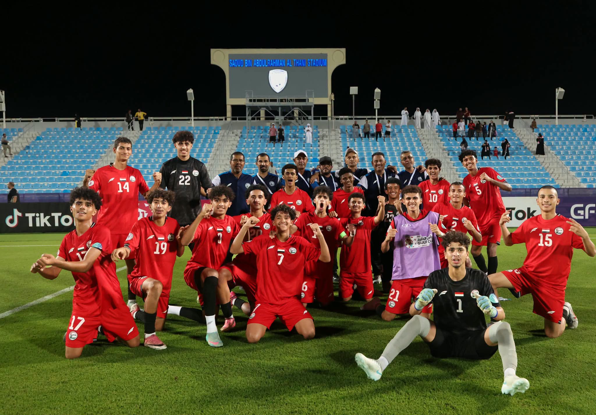 العيسي يهنئ بعثة منتخب الناشئين بالفوز على العراق ويحث اللاعبين على مواصلة العروض القوية