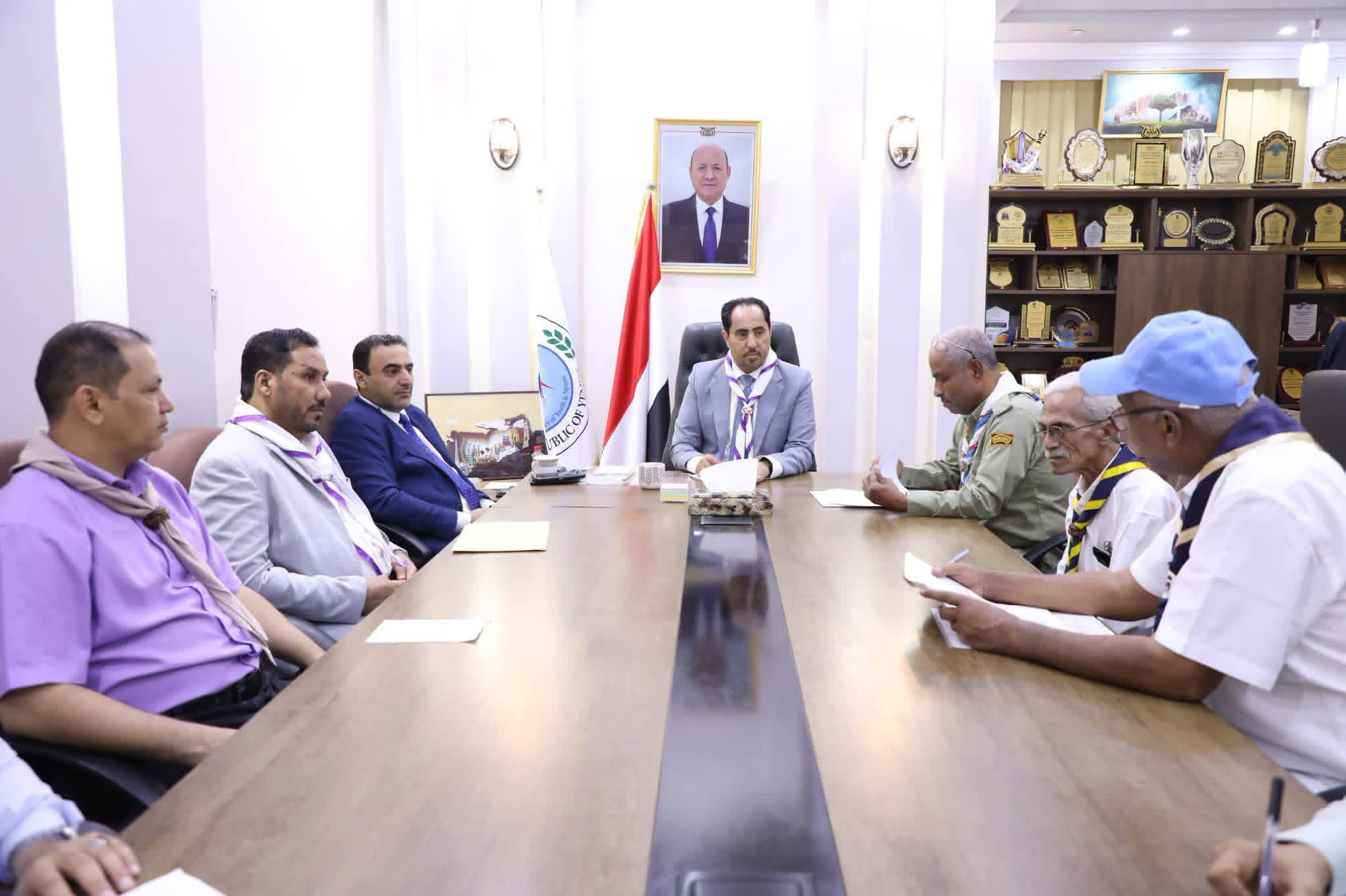 وزير الشباب والرياضة يلتقي لجنة رواد الكشافة والمرشدات ويؤكد دعم أنشطة الرواد