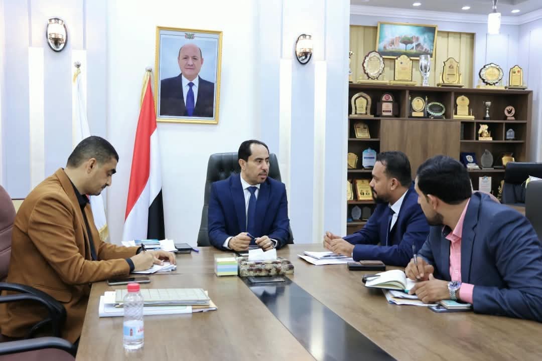 البكري يلتقي مدير عام مكتب الوزارة بساحل حضرموت