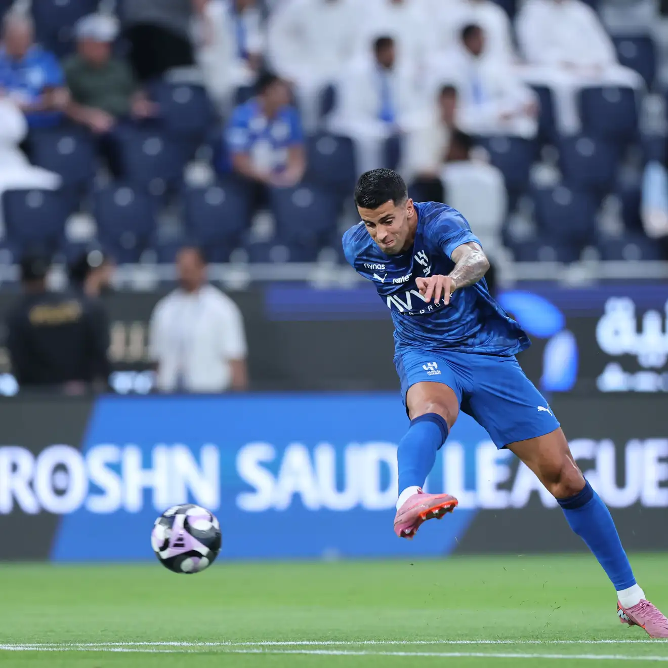 رغم مفاجأة القادسية.. الهلال يقترب من ضم بديل كانسيلو