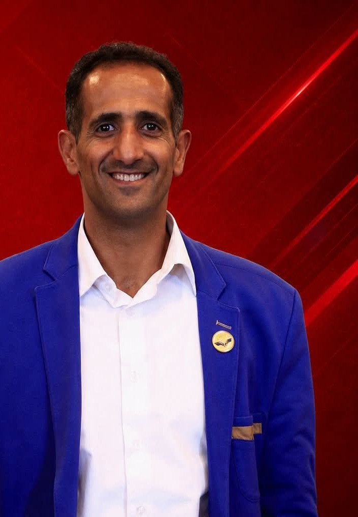 الأهلي يبارك تعيين لاعبه السابق أسعد القماسي مديرا للمنتخب الوطني الأول
