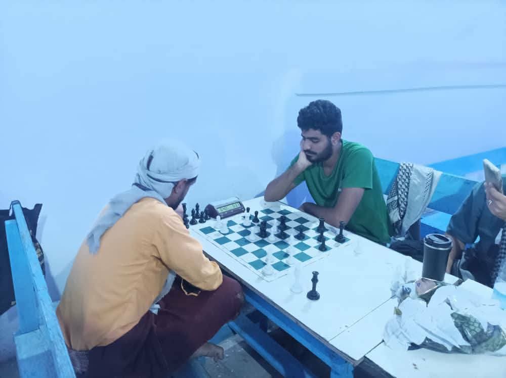 مواجهات حاسمة اليوم في الجولة السابعة من بطولة نادي الهلال الرمضانية للشطرنج بالحديدة