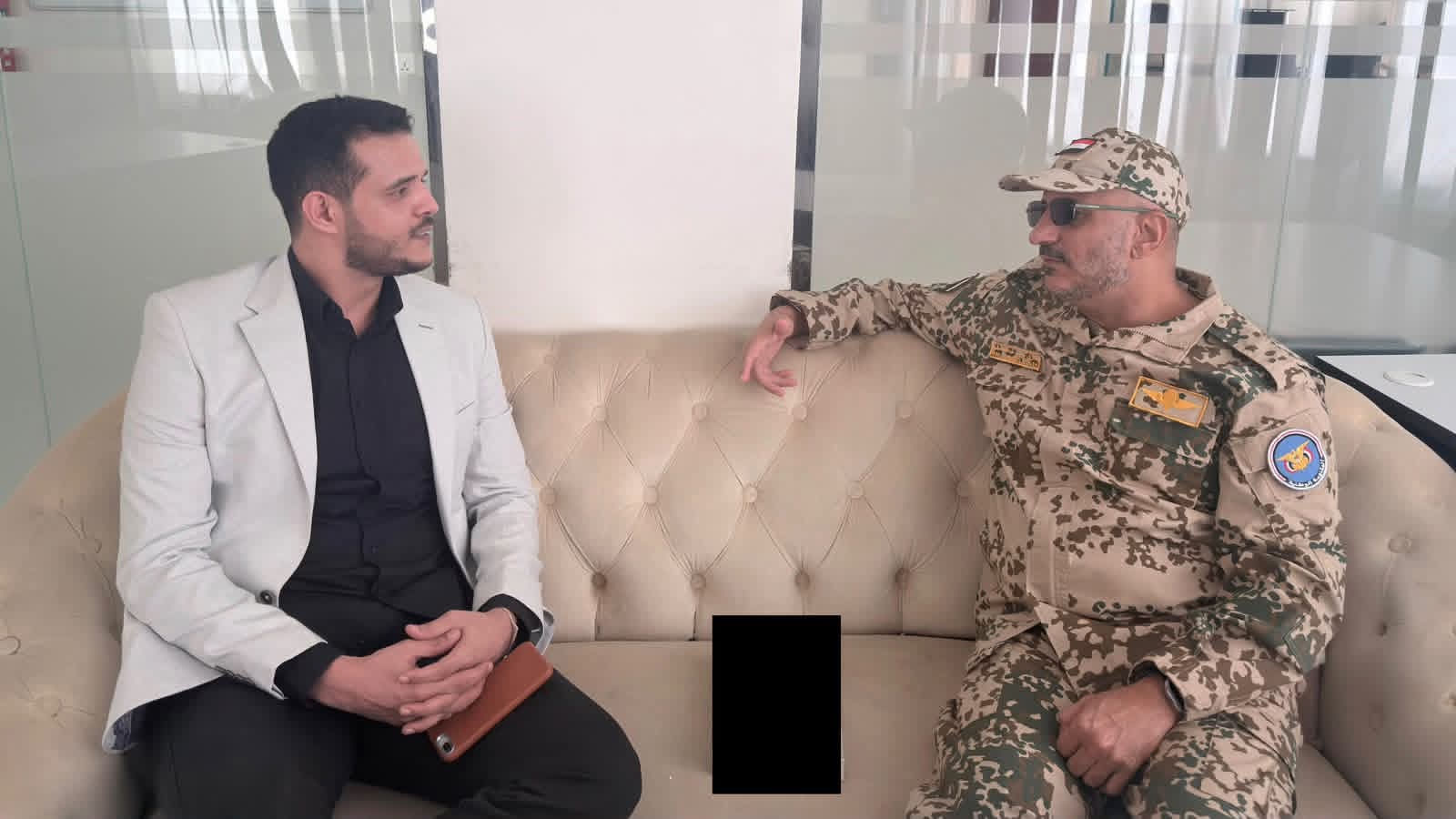 ليلة سقوط المخا.. شهادة لصحفي عاش ساعات الانهيار والانسحاب  ومغادرة طارق صالح قبل الجميع