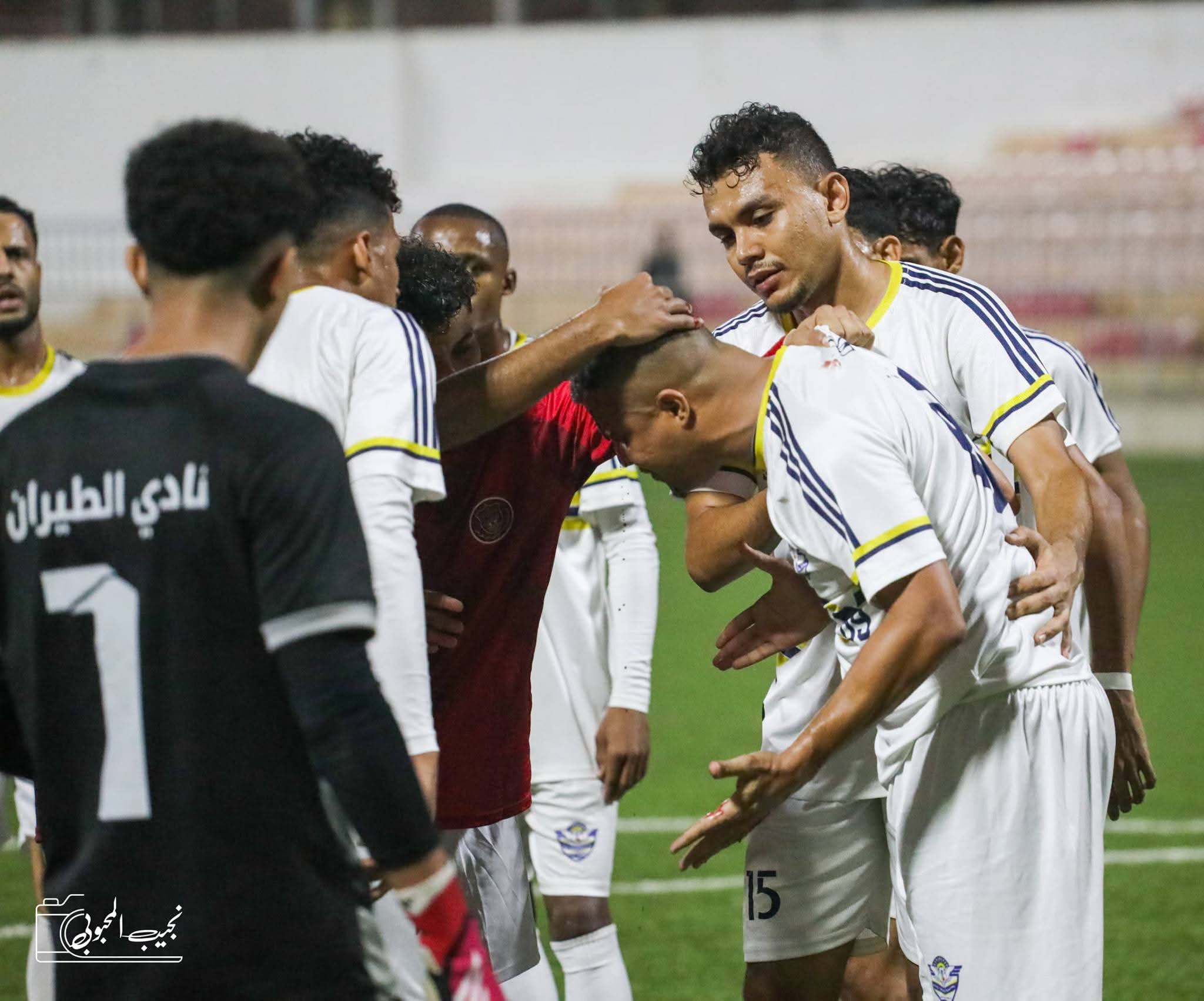 اهلي عدن يتجاوز  الطيران بركلات الترجيح في  بطولة المريسي الرمضانية لكرة القدم بعدن