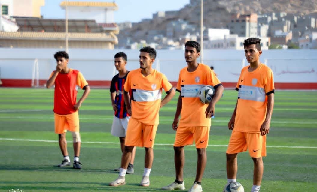 نادي شعب حضرموت ينهي تحضيراته قبل مواجهة وحدة شحير في نصف نهائي كأس البلدة