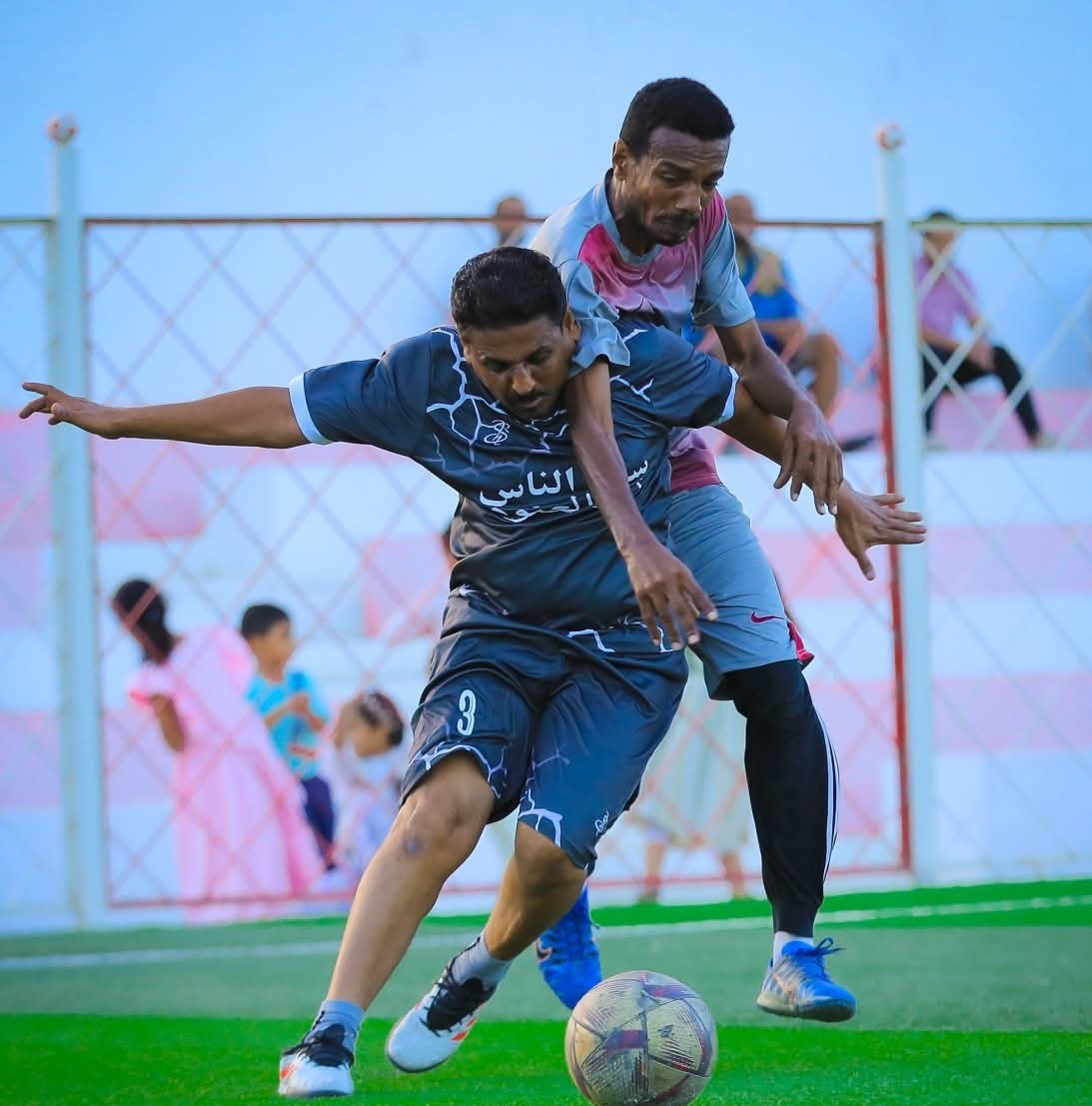 اتفاق الجول يتغلب على الصمود بثلاثة أهداف مقابل هدف في بطولة كرة القدم للاعبين القدامى