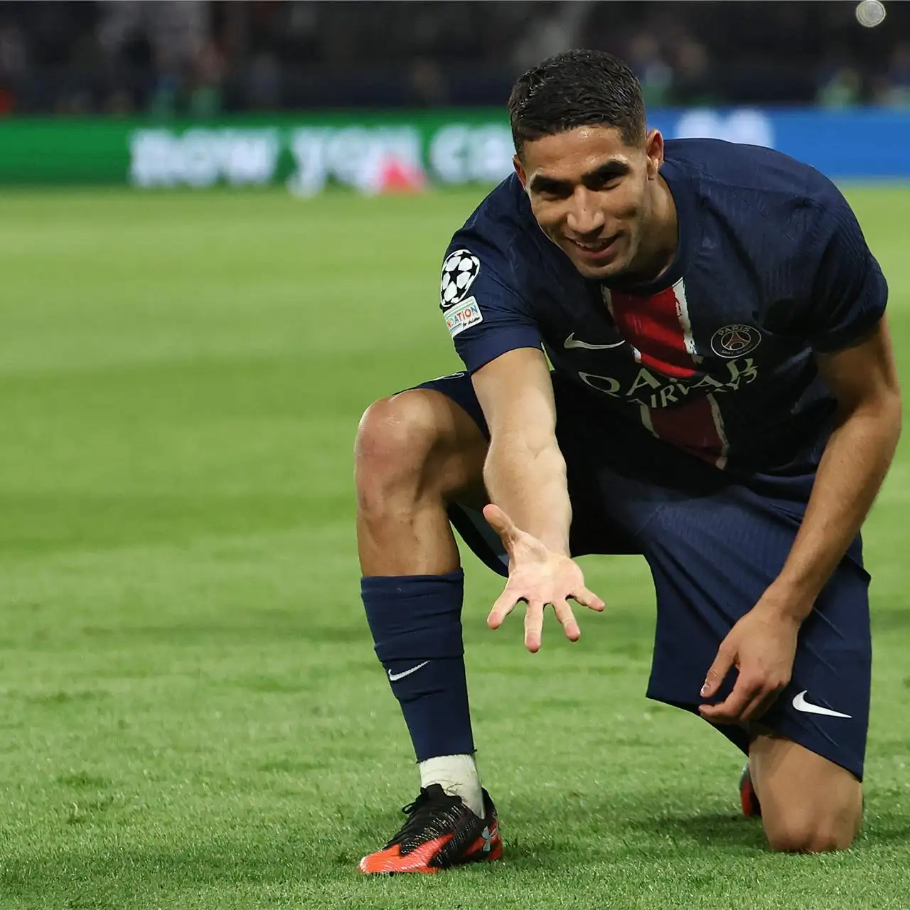 "تصرفات غير أخلاقية".. حكيمي يناور باريس بورقة مدريد