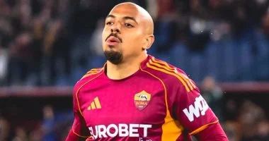 هاتريك مالين يقود روما لتخطي عقبة بيزا في الدوري الإيطالي