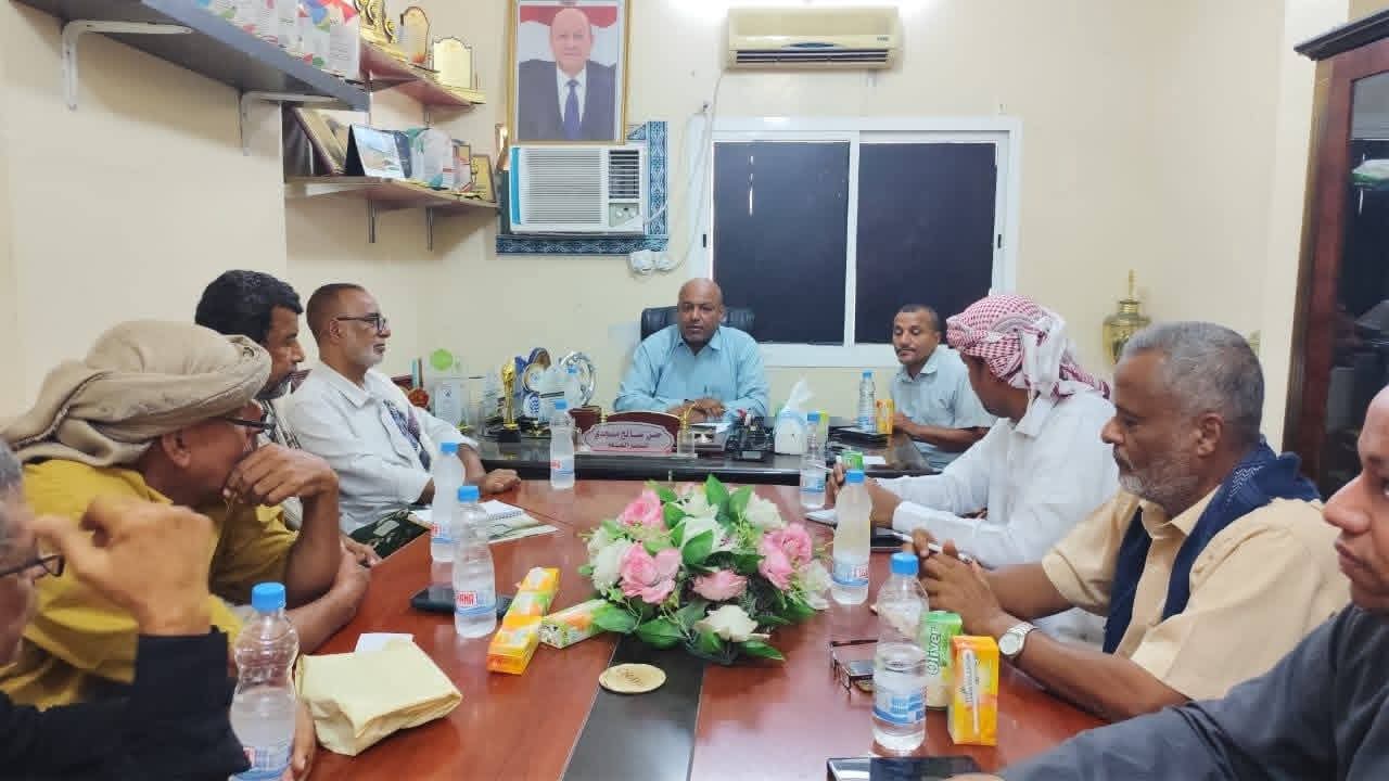 مسجدي يناقش مع قيادات الأندية الرياضية بساحل حضرموت التحديات الراهنة وسبل تطوير البنية التحتية ..