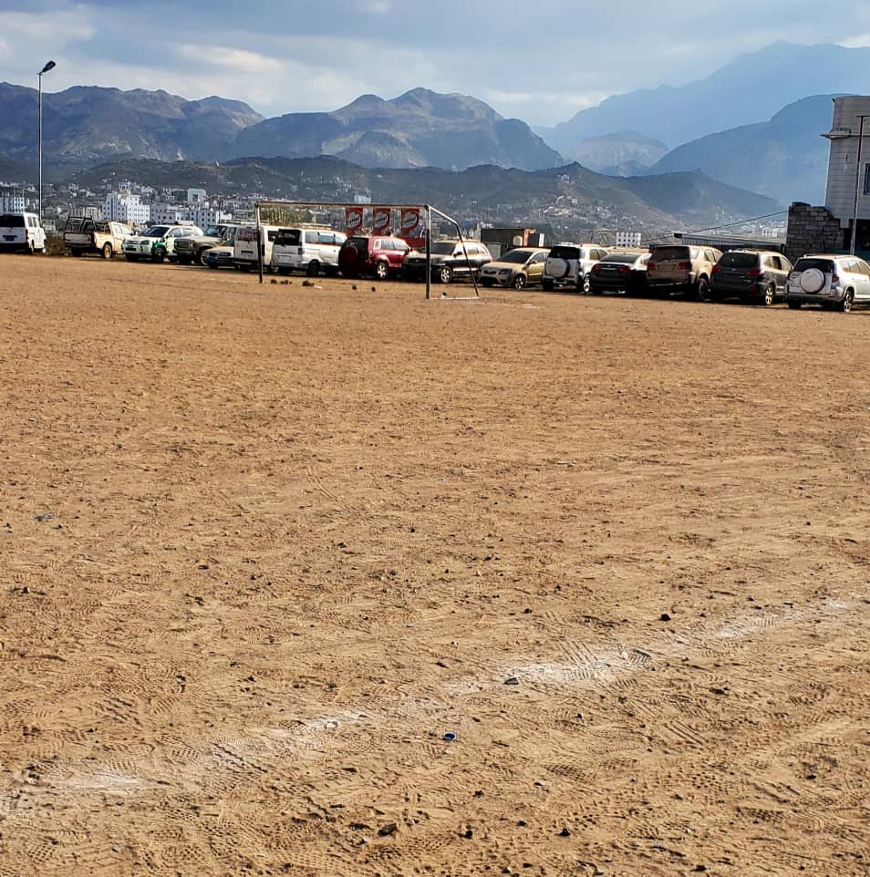 تاخر تعشيب ملعب نادي طليعة تعز بالحوبان ؟!