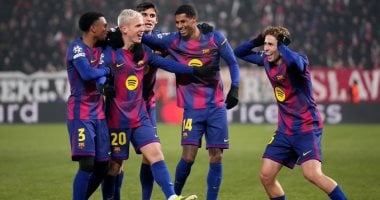 برشلونة يدافع عن صدارة الدوري الإسباني أمام فياريال اليوم