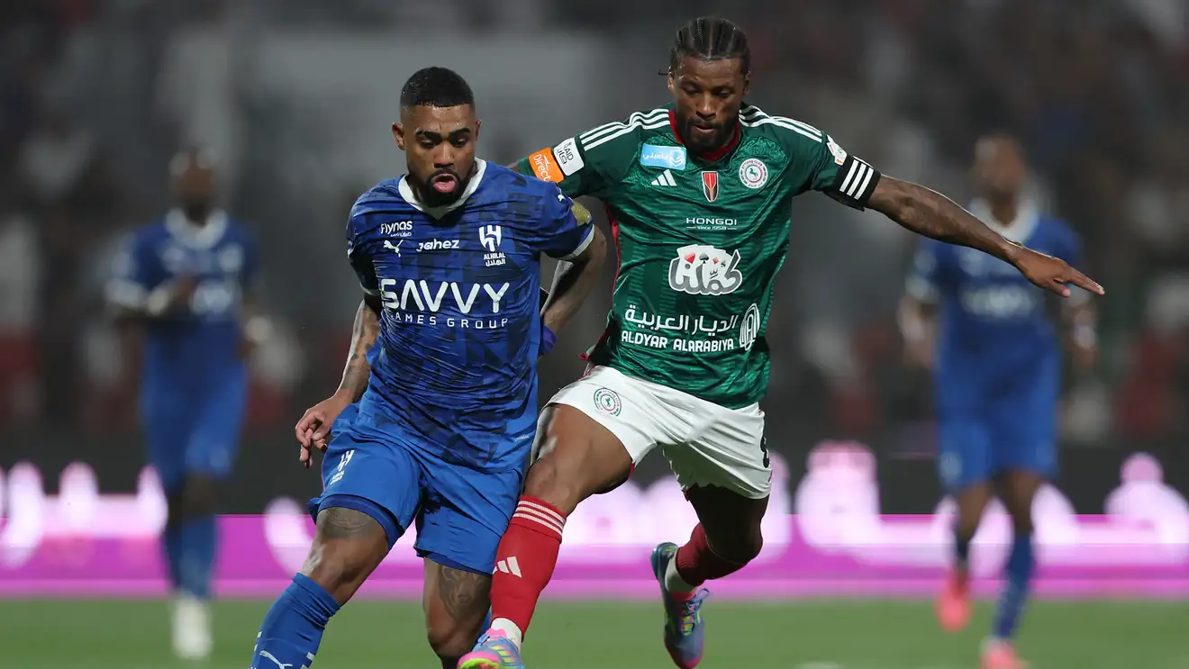 تعليق مصير 4 أجانب في الدوري السعودي