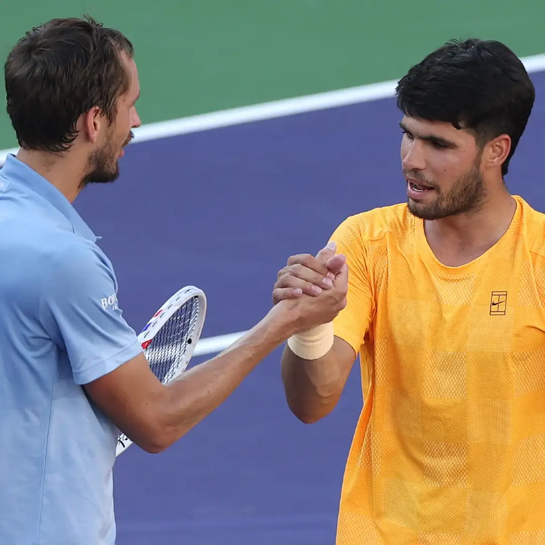 ألكاراز يفجر الجدل مجددًا: ما هذا الذي رأيته من ميدفيديف!