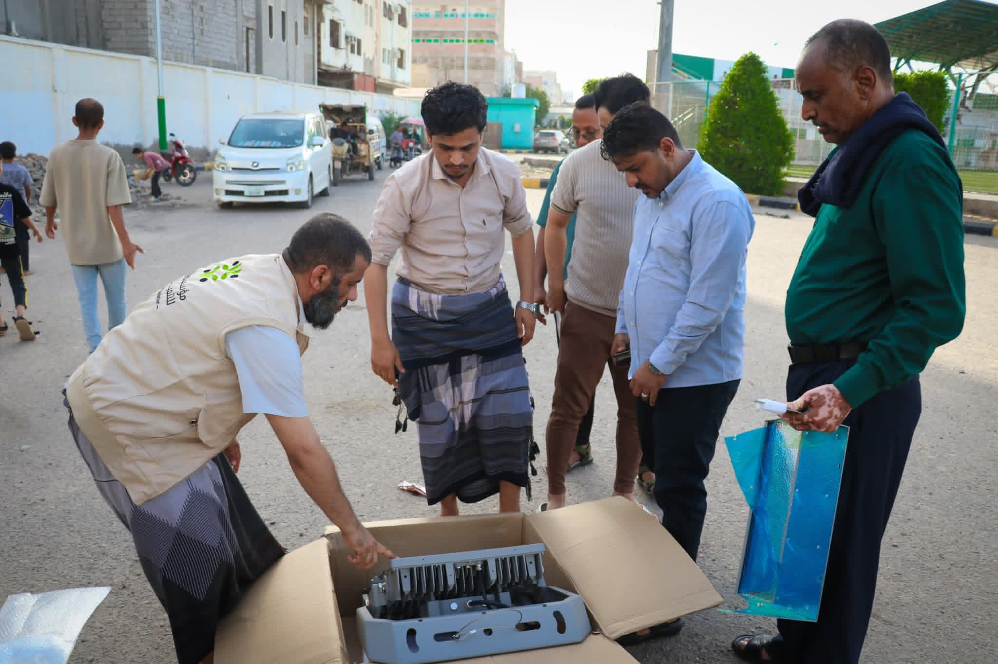 استمرار أعمال التطوير في منشأة نادي وحدة عدن بدعم من مؤسسة الناصر التنموية