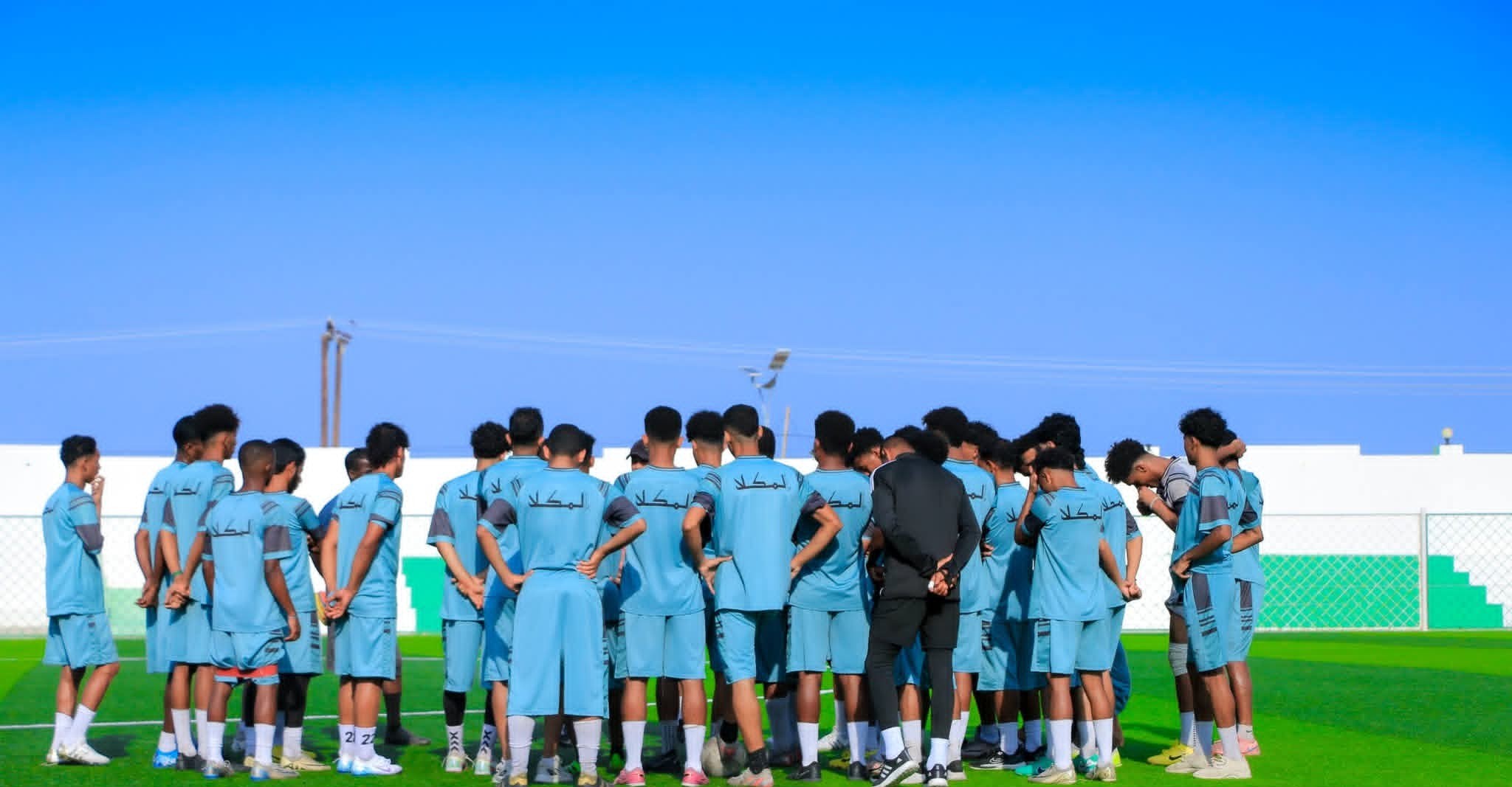 المكلا يعاود تدريباته استعددا" لمواجهة اتحاد حضرموت في الجولة الثانية من دوري الدرجة الاولى .