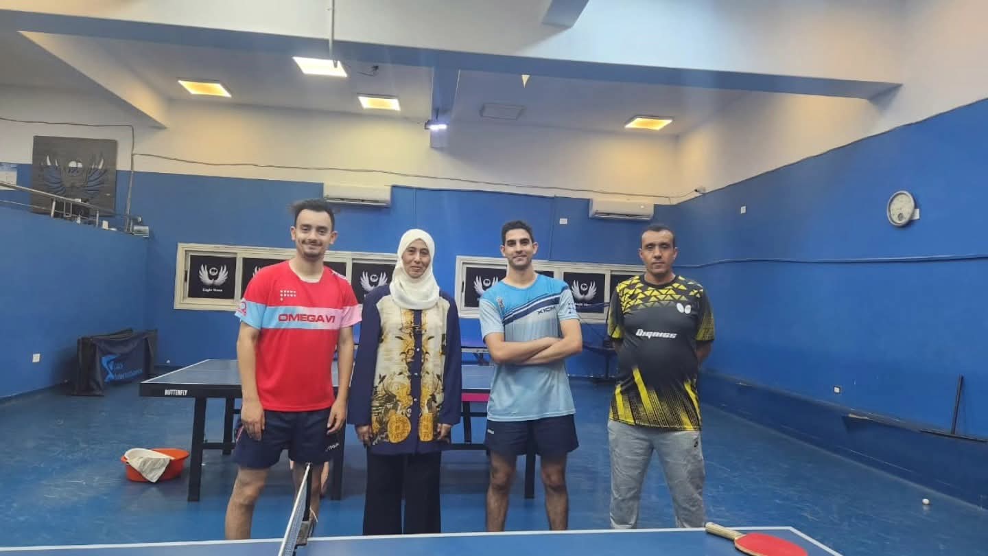 نائلة عباس تزور معسكر منتخب الطاولة في مصر .