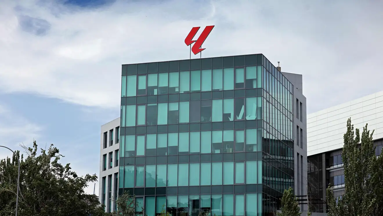 اعتداء جنسي وسجن 9 سنوات.. فضيحة كتالونية في الليجا