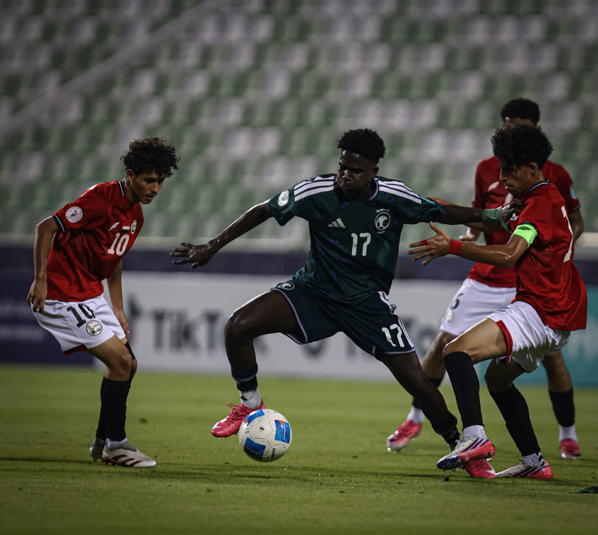 مشاركة تاريخية في خليجي 16 وفردية منتخب الناشئين ؟!