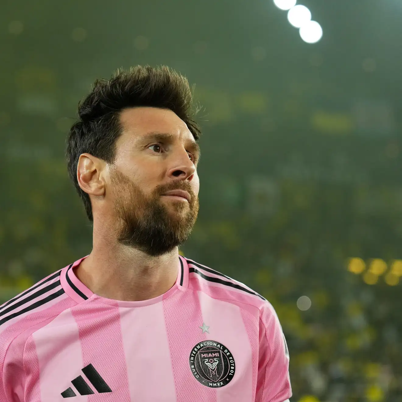 بدون شعار برشلونة.. ميسي يحقق أول انتصار في إسبانيا