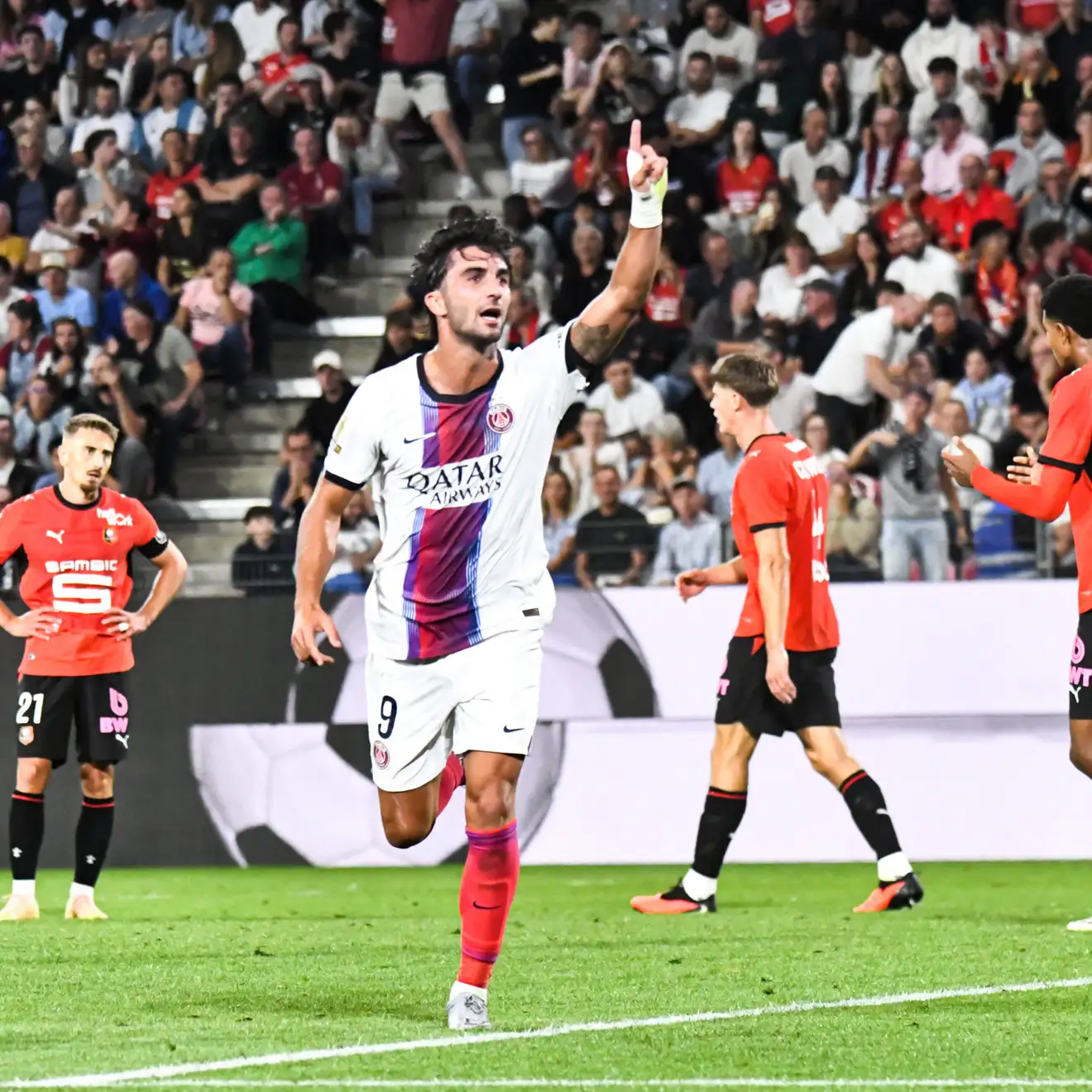 توريس بطل ليلة باريس.. دخل والنتيجة 2-0 فقلب كل شيء في 12 دقيقة