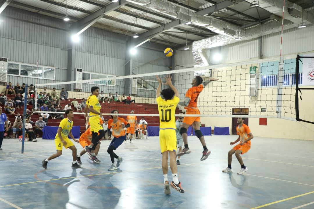 عدن وأبين تواصلان التألق في بطولة البرنامج السعودي للكرة الطائرة بعدن