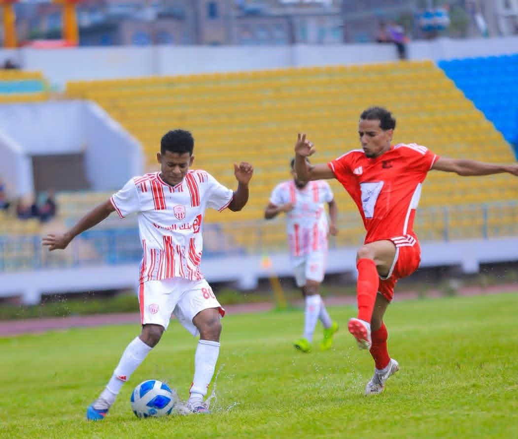 في مباراة غمرتها الأمطار.. اتحاد إب يُلحق بشعب حضرموت خسارته الأولى في الدوري العام لكرة القدم