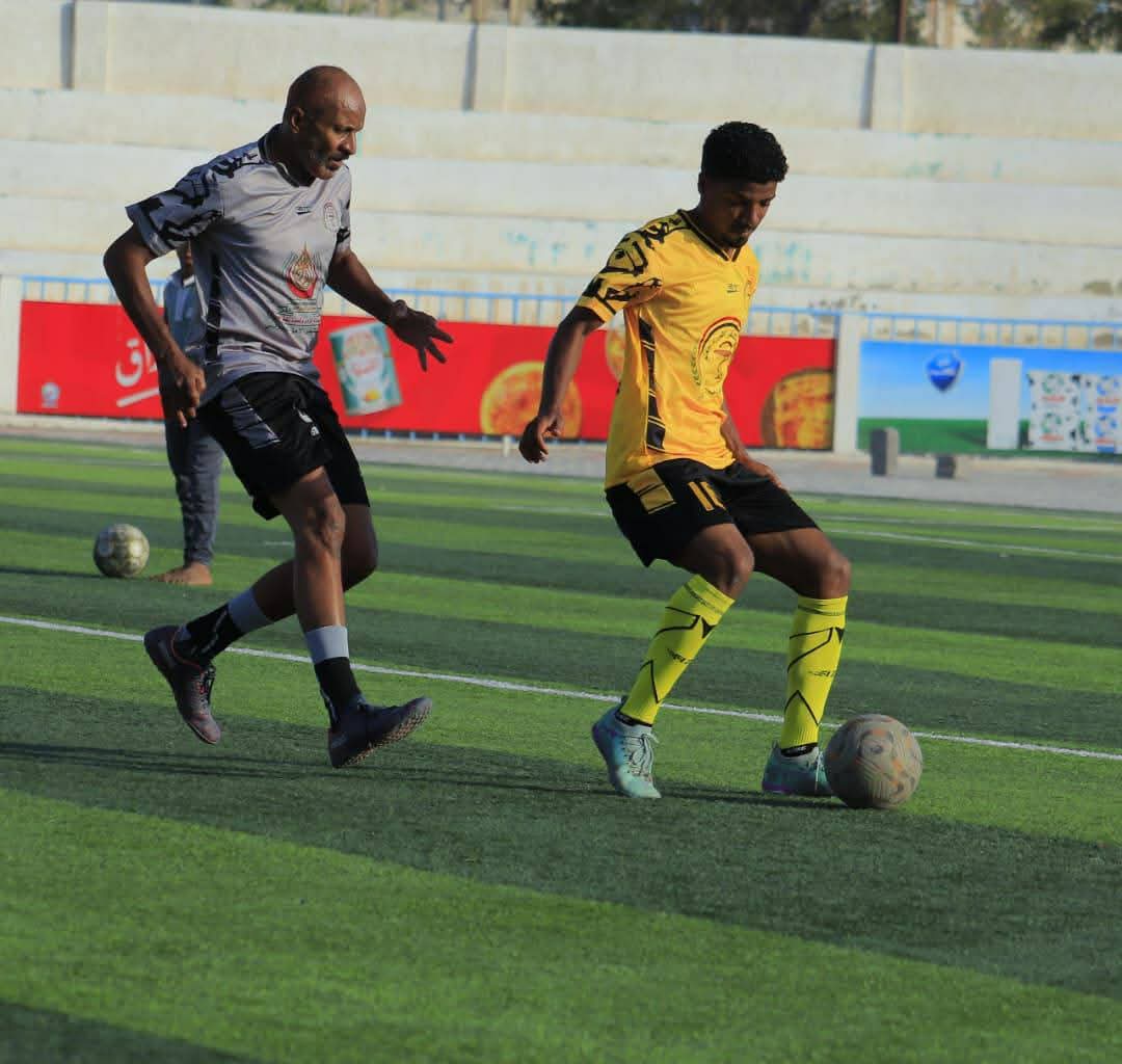 فريق هيئة مستشفى الثورة ( سيناء ) يمطر شباك مستشفى الامل العربي ( اصدقاء العصيمي ) بسبعة أهداف مقابل هدف في البطولة الرمضانية لقدامى اللاعبين