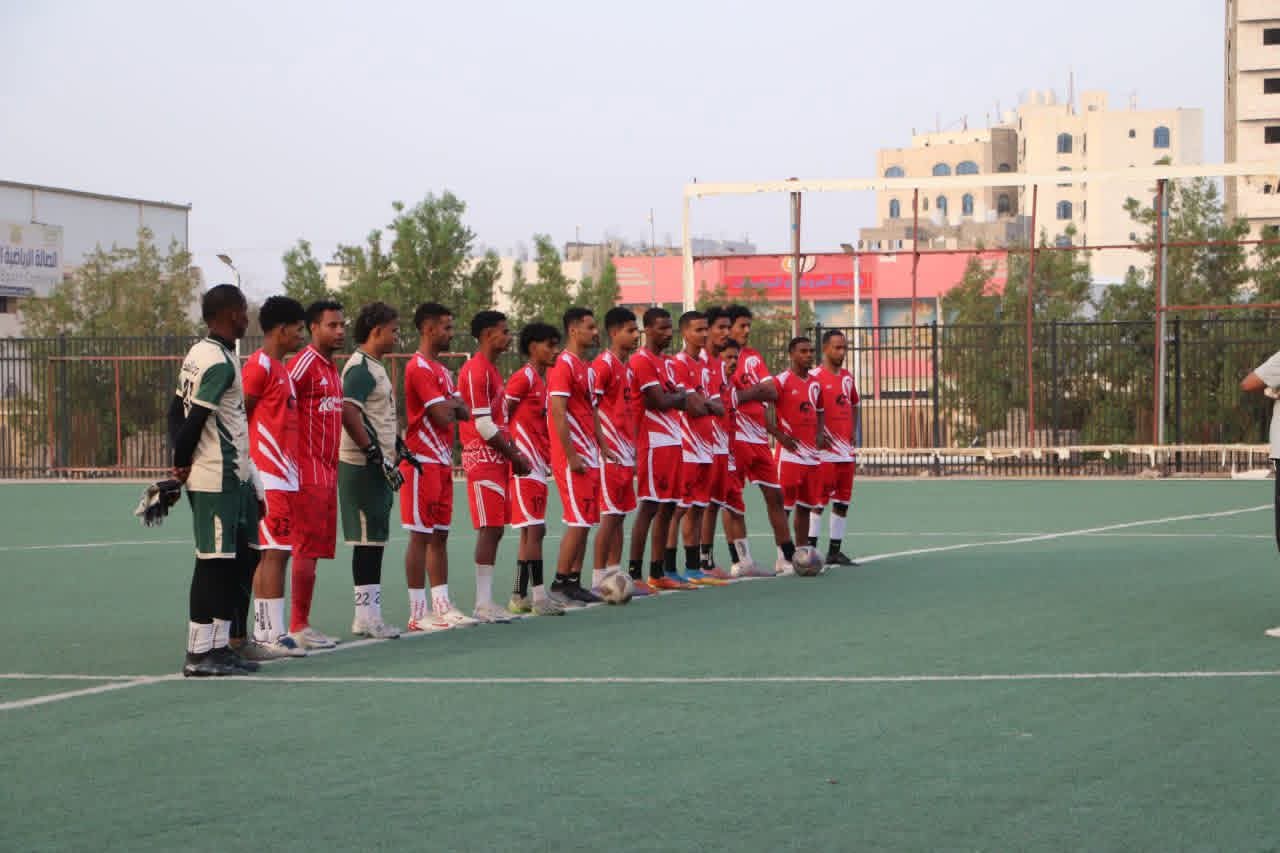 نادي وحدة المكلا يترقب مواجهة سد مأرب في كأس الرئيس ويجري تدريبه الأخير .