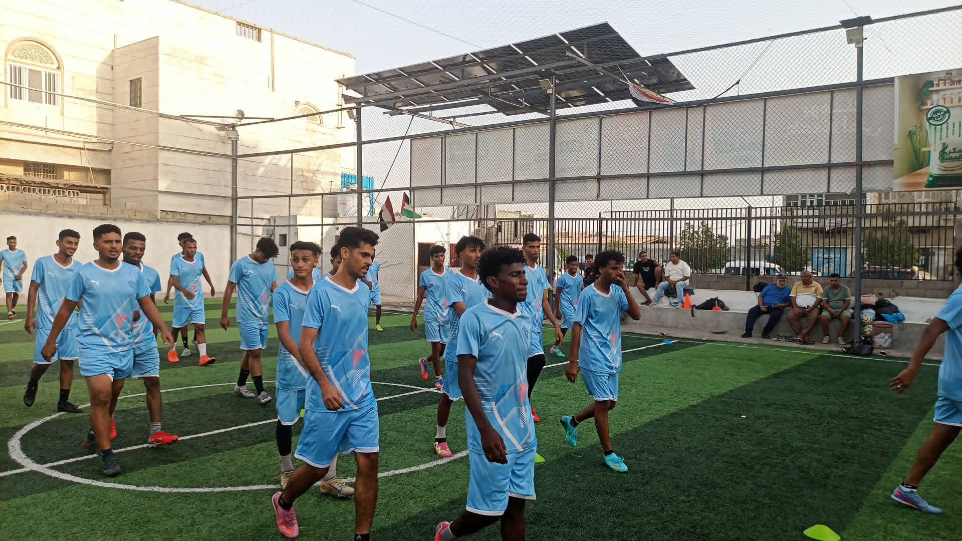 الهلال الساحلي يواصل استعدادته  لمواجهة العروبة الخميس في دوري الدرجة الأولى .