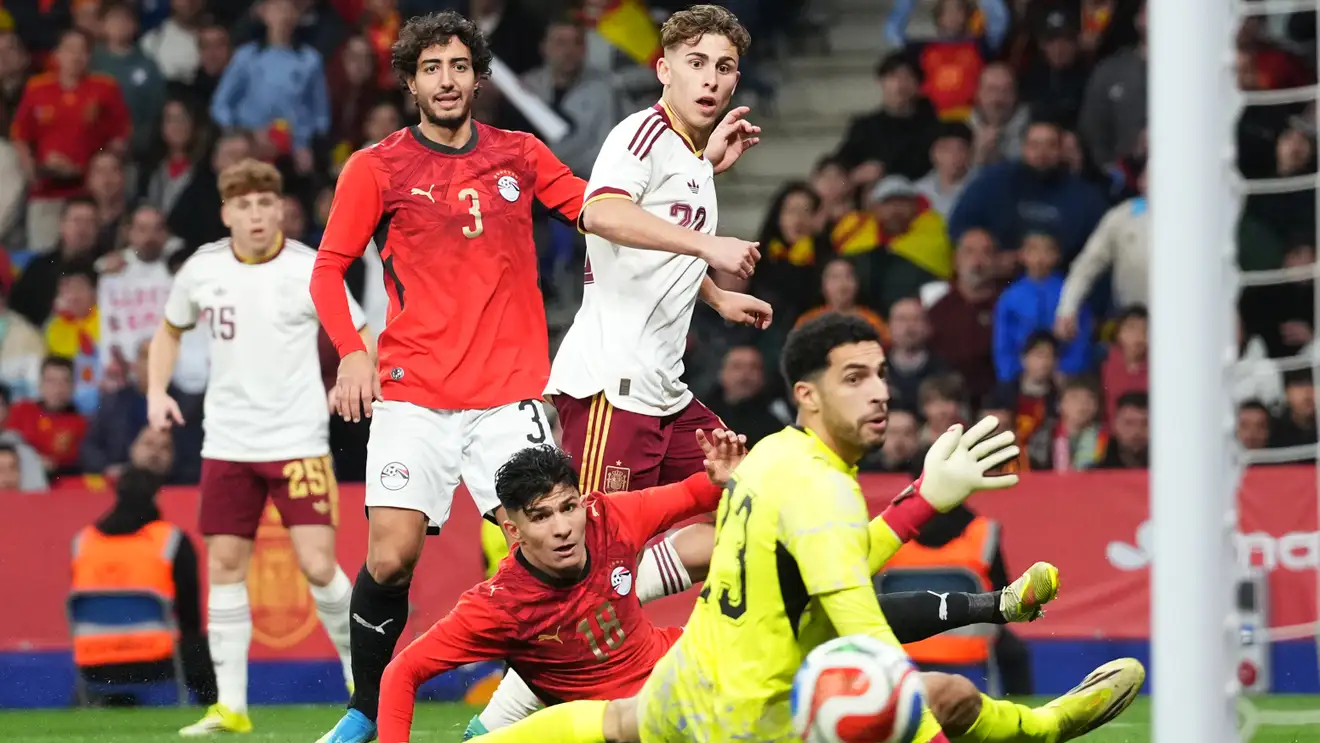 بـ10 لاعبين.. صمود مصر يحرج إسبانيا قبل المونديال