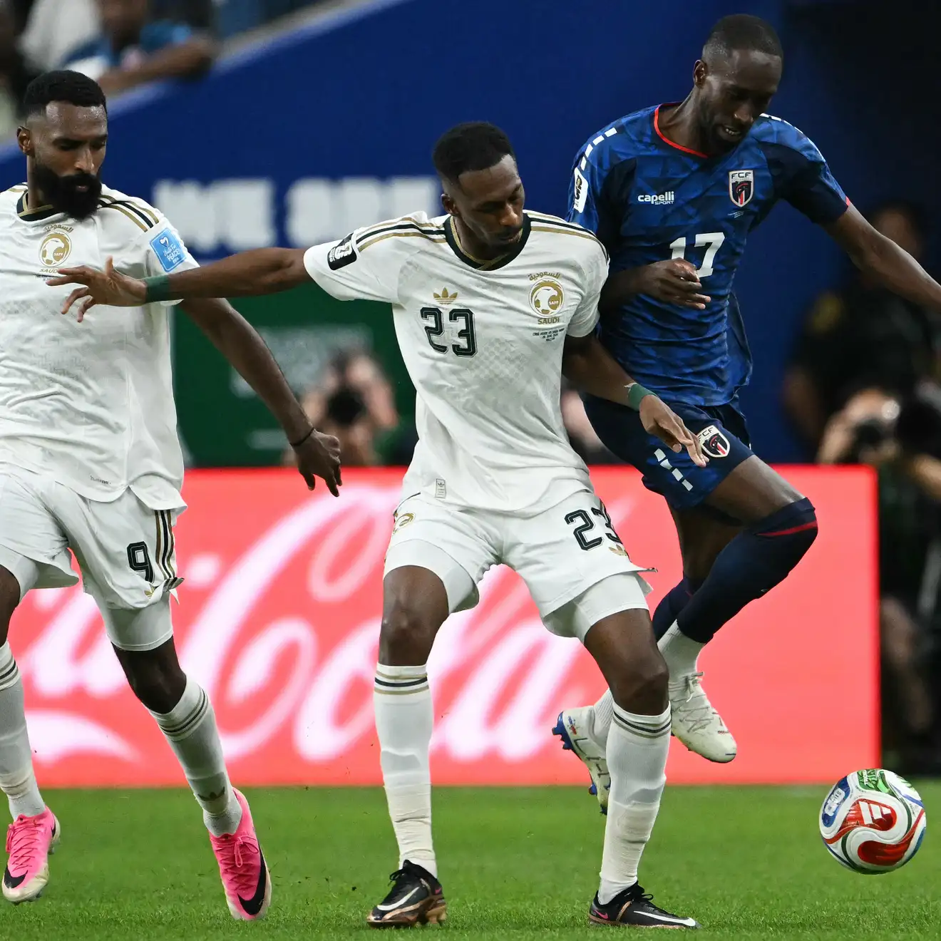 ثنائي المنتخب السعودي: لا نخشى الإمارات وهدفنا التتويج