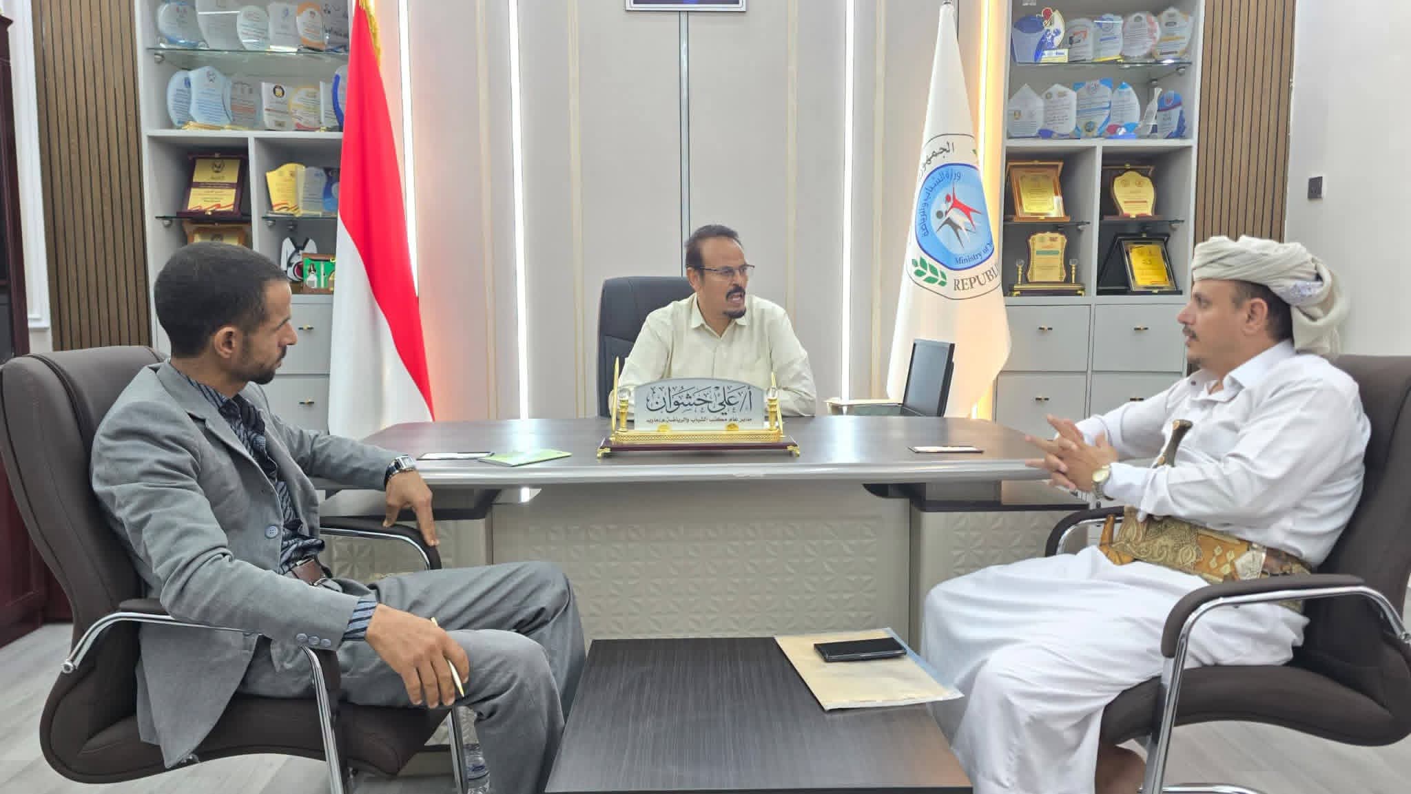 مدير عام الشباب بمأرب يلتقي شباب بدبدة
