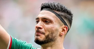 كاد يفقد حياته في 2020.. خيمينيز يقود المكسيك للفوز في افتتاح المونديال